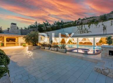 Kuca, Crikvenica, Dramalj, prodaja, 2100000 €, 370 m2