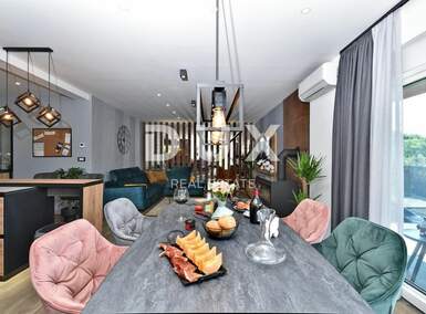 Trosoban stan, Medulin, Pješčana Uvala, prodaja, 560000 €, 197 m2