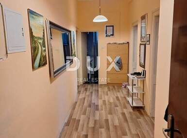 Trosoban stan, Pula, Centar, prodaja, 350000 €, 93 m2