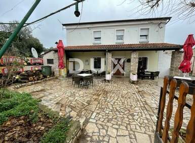 Kuca, Pula, Šijana, prodaja, 450000 €, 428 m2