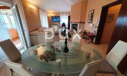 Cetvorosoban stan, Novigrad, prodaja, 480000 €, 134 m2