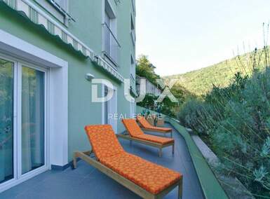 Cetvorosoban stan, Opatija, Opatija - Centar, prodaja, 390000 €, 112 m2