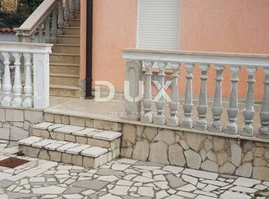 Kuca, Ližnjan, prodaja, 540000 €, 260 m2