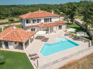 Kuca, Tinjan, prodaja, 1600000 €, 356 m2