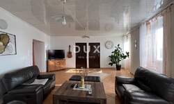 Kuca, Kastav, prodaja, 390000 €, 380 m2