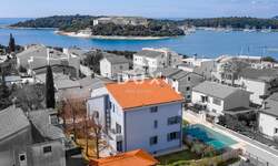 Trosoban stan, Pula, Centar, prodaja, 395000 €, 100 m2