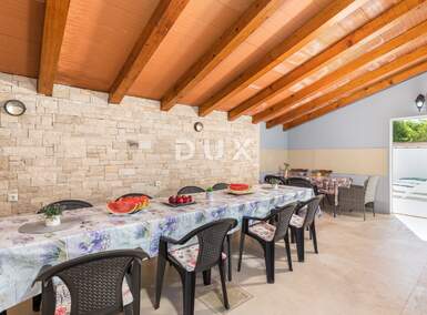 Kuca, Medulin, prodaja, 572000 €, 220 m2