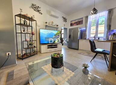 Cetvorosoban stan, Pula, Stoja, prodaja, 360000 €, 81 m2