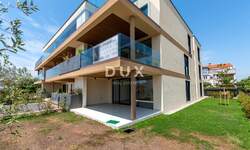 Trosoban stan, Novigrad, prodaja, 579638 €, 115 m2