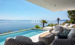 Cetvorosoban stan, Opatija, Opatija - Centar, najam, 7000 €, 164 m2