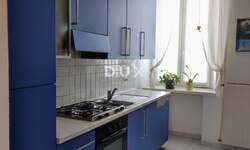 Trosoban stan, Pula, Veruda, prodaja, 245000 €, 81 m2