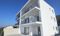 Trosoban stan, Novi Vinodolski, Smokvica Krmpotska, prodaja, 225000 €, 60 m2