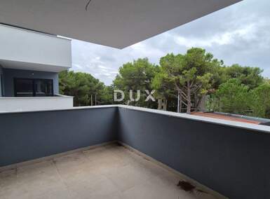 Trosoban stan, Pakoštane, prodaja, 270000 €, 70 m2