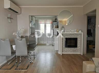 Trosoban stan, Rijeka, Škurinje, prodaja, 209000 €, 64 m2