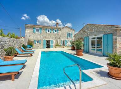 Kuca, Sveti Lovreč, prodaja, 1180000 €, 220 m2