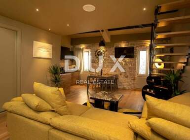 Trosoban stan, Rovinj, prodaja, 280000 €, 55 m2