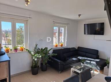 Cetvorosoban stan, Bale, prodaja, 320000 €, 88 m2