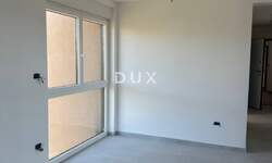 Trosoban stan, Tar-Vabriga, Vabriga, prodaja, 280000 €, 62 m2