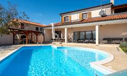 Kuca, Žminj, prodaja, 850000 €, 398 m2