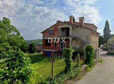 Kuca, Buje, Momjan, prodaja, 285000 €, 250 m2