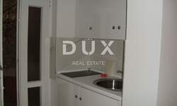 Poslovni prostor, Malinska-Dubašnica, Malinska, najam, 1000 €, 28 m2