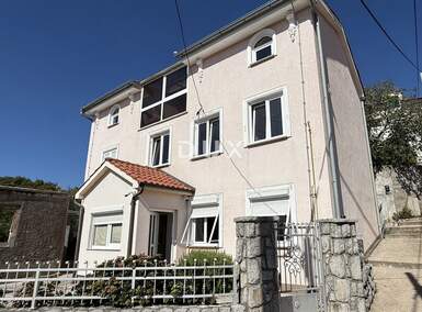 Stan, Kostrena, prodaja, 365000 €, 125 m2