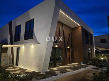 Trosoban stan, Nin, prodaja, 393000 €, 105 m2