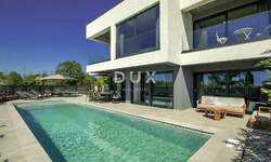 Kuca, Poreč, prodaja, 1200000 €, 250 m2