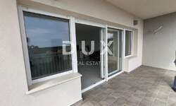 Trosoban stan, Viškovo, Saršoni, prodaja, 238000 €, 82 m2