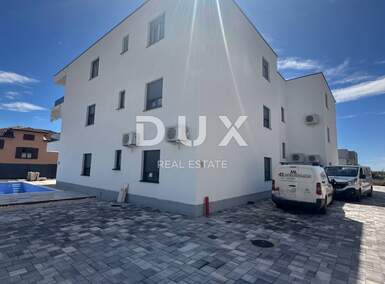 Trosoban stan, Novigrad, prodaja, 370000 €, 91 m2