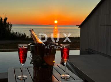 Trosoban stan, Povljana, prodaja, 455000 €, 78 m2