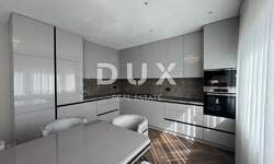 Cetvorosoban stan, Rovinj, najam, 2200 €, 118 m2