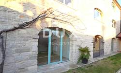 Trosoban stan, Buje, prodaja, 269000 €, 79 m2