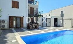 Kuca, Medulin, Banjole, prodaja, 530000 €, 138 m2