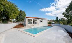 Kuca, Rovinj, prodaja, 495000 €, 147 m2