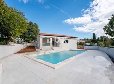 Kuca, Rovinj, prodaja, 495000 €, 147 m2