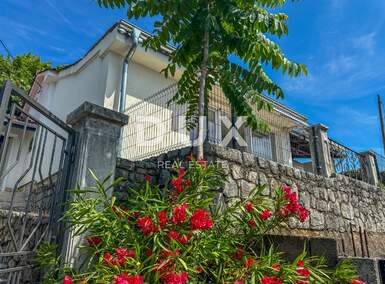 Kuca, Opatija, Opatija - Centar, prodaja, 2000 €, 120 m2