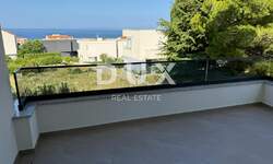 Trosoban stan, Novalja, prodaja, 270000 €, 76 m2