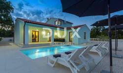 Kuca, Svetvinčenat, prodaja, 599000 €, 160 m2