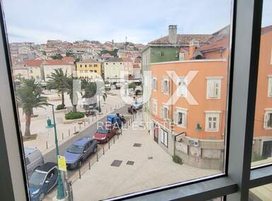 Poslovni prostor, Mali Lošinj, prodaja, 780000 €, 262 m2