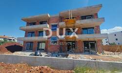 Trosoban stan, Umag, prodaja, 241000 €, 70 m2