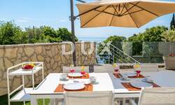 Trosoban stan, Lovran, prodaja, 625000 €, 110 m2