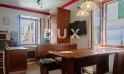 Trosoban stan, Rovinj, prodaja, 450000 €, 45 m2