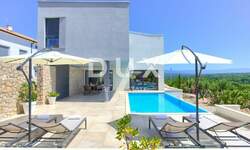 Kuca, Krk, Vrh, prodaja, 1100000 €, 223 m2