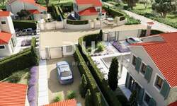 Kuca, Tinjan, prodaja, 550000 €, 127 m2