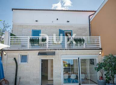 Kuca, Poreč, prodaja, 365000 €, 150 m2