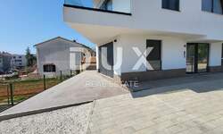 Trosoban stan, Poreč, prodaja, 410000 €, 96 m2