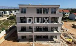 Trosoban stan, Kolan, Mandre, prodaja, 248000 €, 60 m2