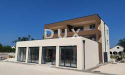 Trosoban stan, Nin, Zaton, prodaja, 213500 €, 60 m2