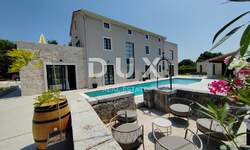 Kuca, Poreč, prodaja, 1560000 €, 320 m2